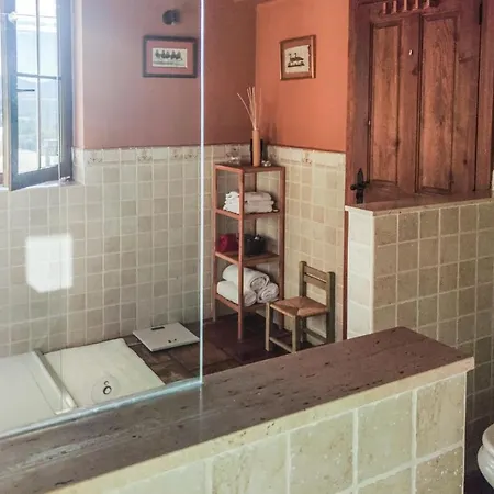 Amazing Home In Navarredonda De Gredos Navarredonda de Gredos