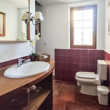 Amazing Home In Navarredonda De Gredos *
